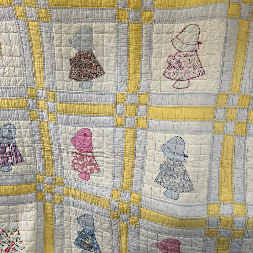 Vintage Sunbonnet Sue Hand Quilted Applique Quilt Yellow White 84x70 Farmhouse